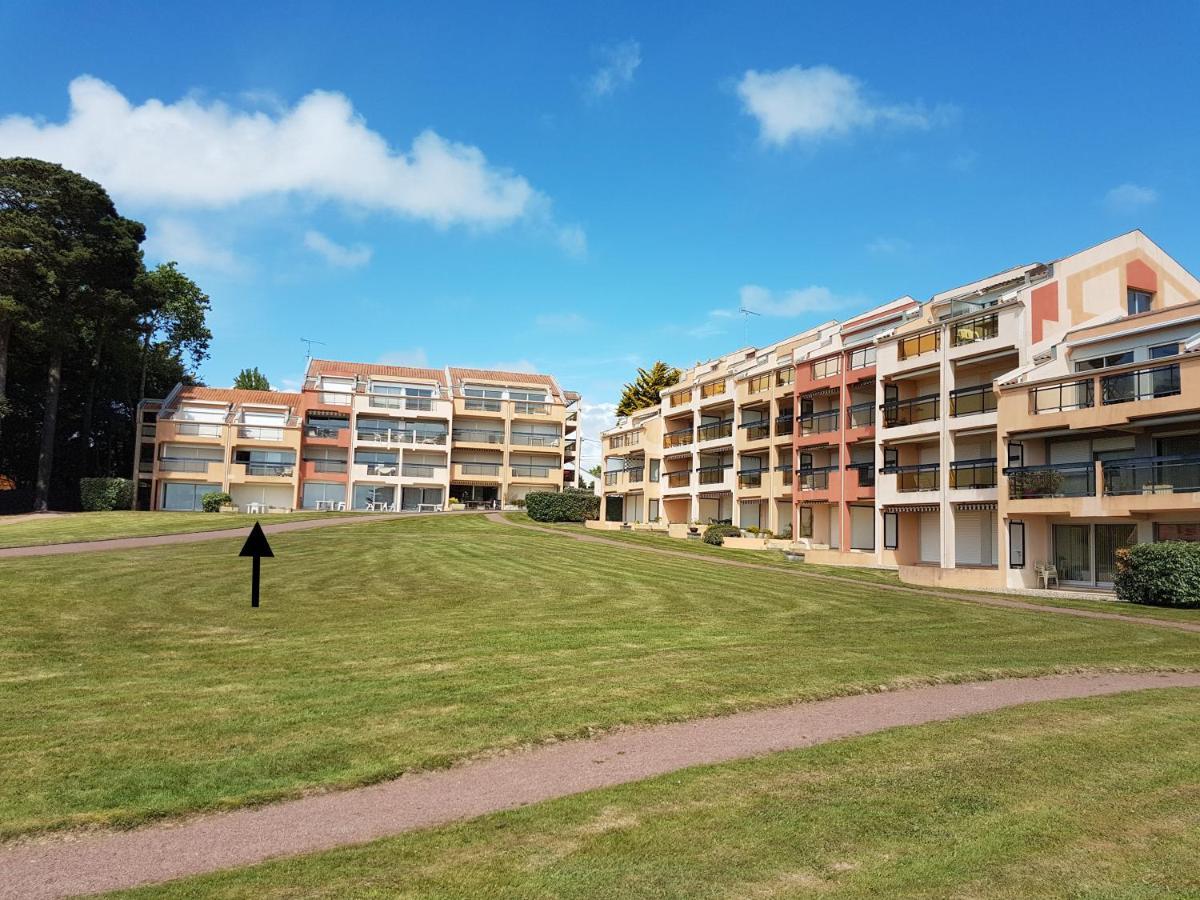 Appartement Face A La Mer Pornic Exterior photo
